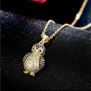 🆕🐧Yellow Gold Plated Penguin Pendant, AAA Pavé  CZ stones Necklace ✨🖤✨
